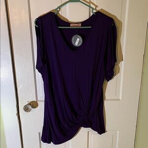 East Adeline Women's V-Neck Short Sleeve Top - Rich Purple